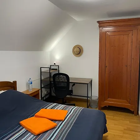 Disneyland Climatisee Sur Marne Au Coeur Des Jeux Olympiques Bed & Breakfast